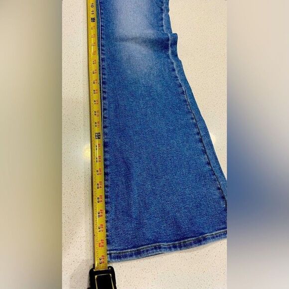 Lee Vintage Modern High Rise Flare Jeans 29x33 NWT Stretch Distressed Denim - Picture 10 of 11